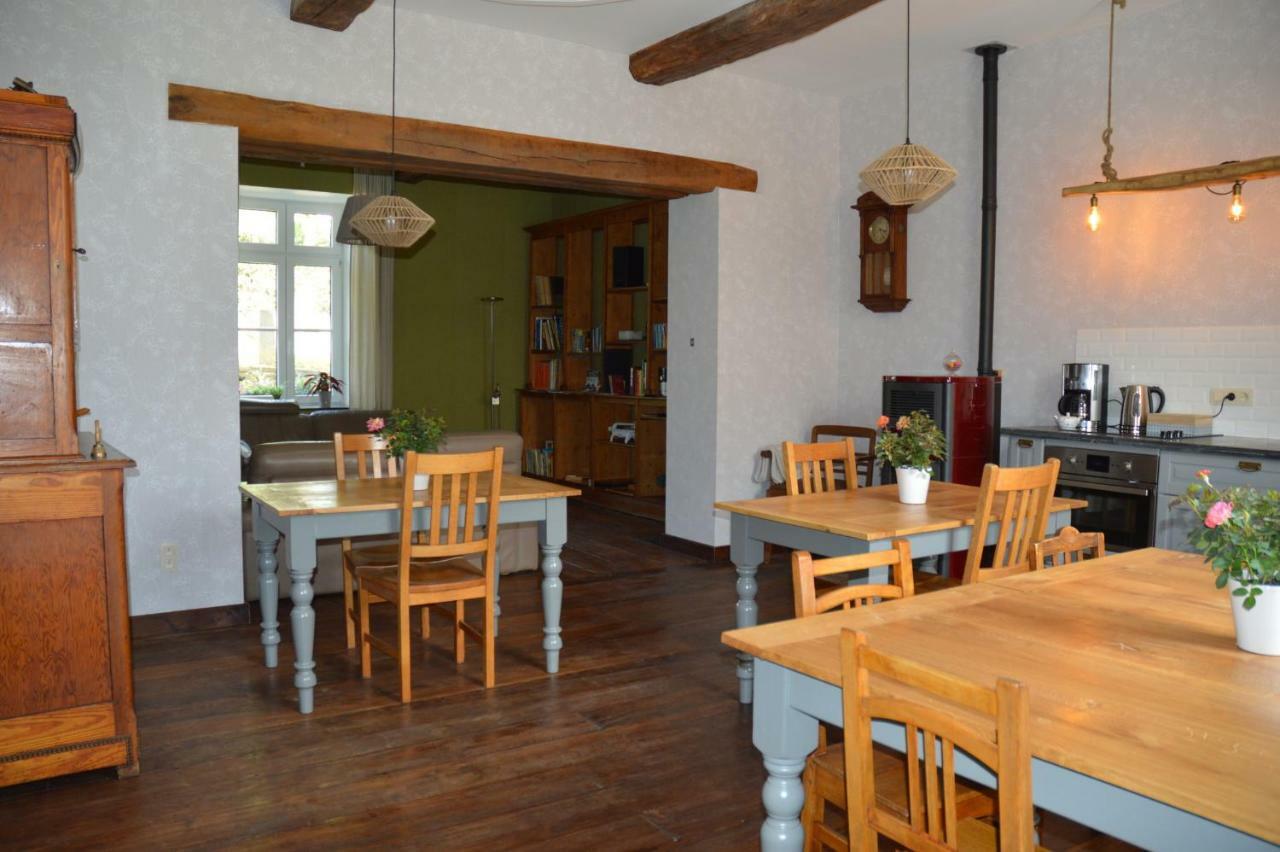 Aux 4 Saules De 4 Wilgen Bed & Breakfast Modave Exterior photo